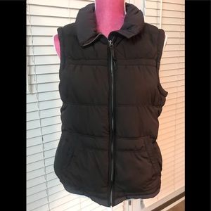American Eagle Puffy Vest